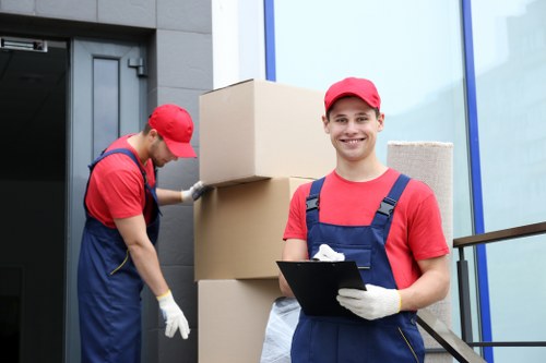 Local removals planning for homes and businesses in Pentonville